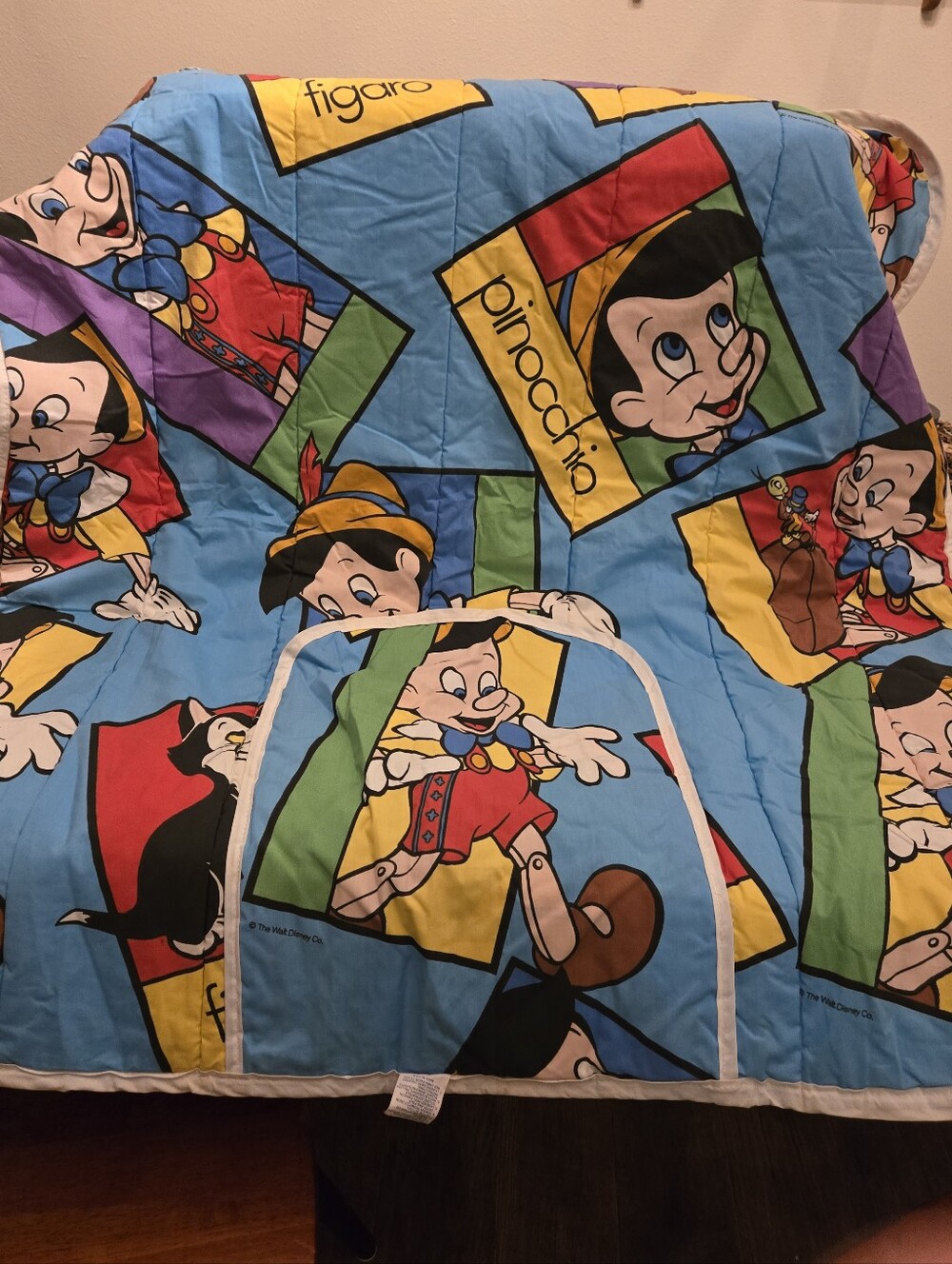 Disney Pinocchio reversible Cuddle Quilt  featuring Figaro the cat.
